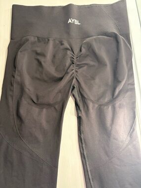 AYBL Black High-Waist Scrunch Back Leggings